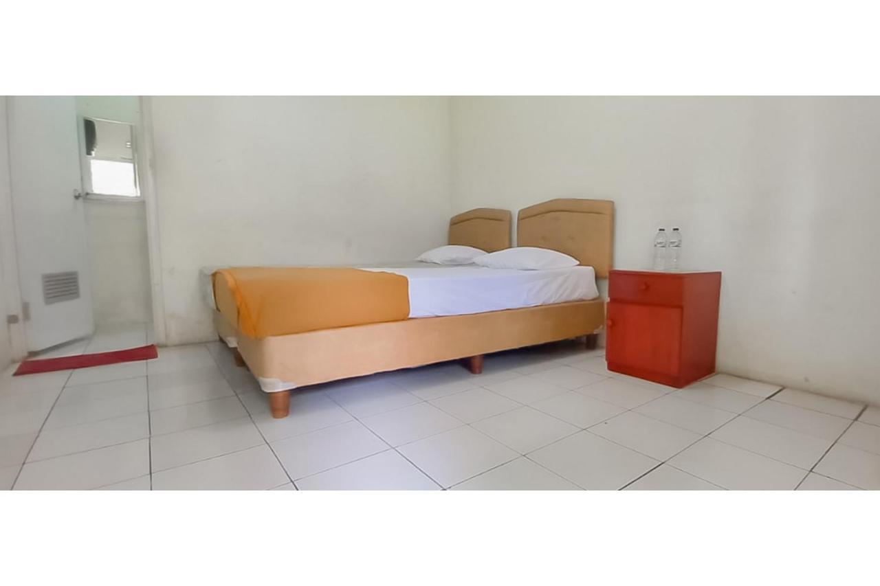 Hotel Sri Indrawati Puncak Mitra Reddoorz Богор Екстер'єр фото
